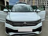 Volkswagen Tiguan 2021 года за 17 000 000 тг. в Астана – фото 4
