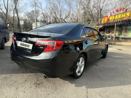 Toyota Camry 2013 года за 8 300 000 тг. в Алматы – фото 3