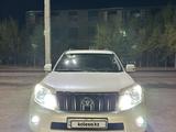 Toyota Land Cruiser Prado 2011 года за 13 900 000 тг. в Уральск – фото 2