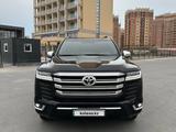 Toyota Land Cruiser 2023 года за 60 000 000 тг. в Актау