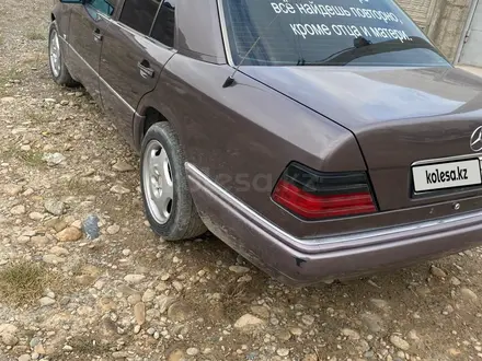 Mercedes-Benz E 220 1994 года за 3 000 000 тг. в Туркестан – фото 5