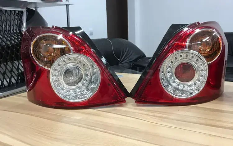 Задние фонари для Toyota Yaris за 20 000 тг. в Астана