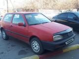 Volkswagen Golf 1994 года за 870 000 тг. в Семей – фото 2