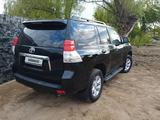 Toyota Land Cruiser Prado 2012 годаүшін13 900 000 тг. в Актобе – фото 4