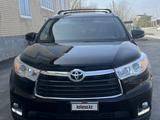 Toyota Highlander 2016 года за 11 800 000 тг. в Актобе – фото 3