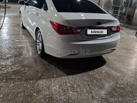 Hyundai Sonata 2010 года за 4 000 000 тг. в Караганда – фото 8