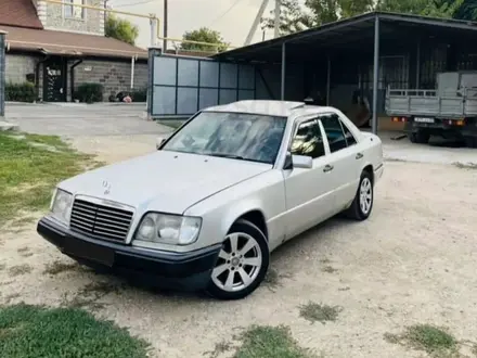 Mercedes-Benz E 280 1993 года за 2 600 000 тг. в Кызылорда