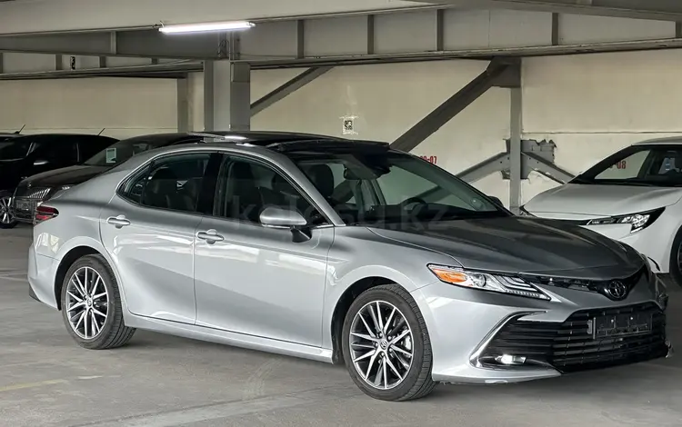 Toyota Camry 2021 годаүшін17 200 000 тг. в Алматы