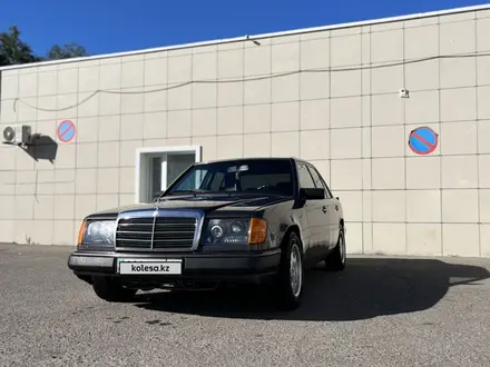 Mercedes-Benz E 300 1991 года за 2 100 000 тг. в Рудный – фото 9