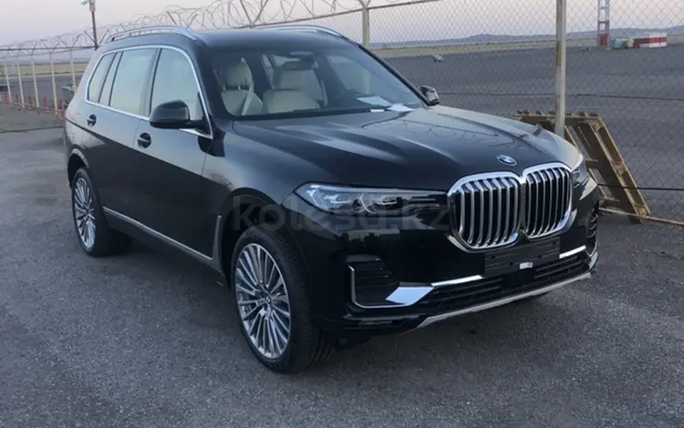 BMW X7 2022 года за 78 300 000 тг. в Астана