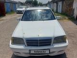 Mercedes-Benz C 200 1998 года за 2 500 000 тг. в Тараз – фото 2