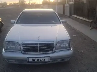 Mercedes-Benz E 320