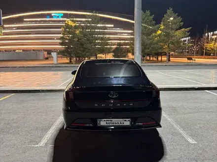 Hyundai Sonata 2021 года за 10 600 000 тг. в Астана – фото 4