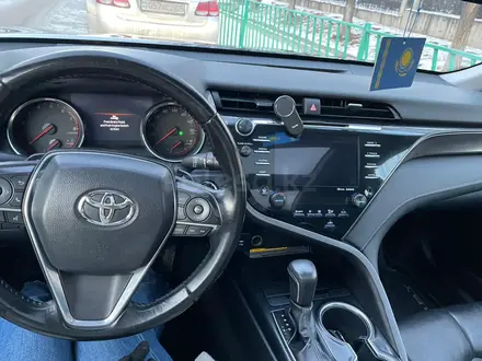 Toyota Camry 2019 года за 10 500 000 тг. в Алматы – фото 7