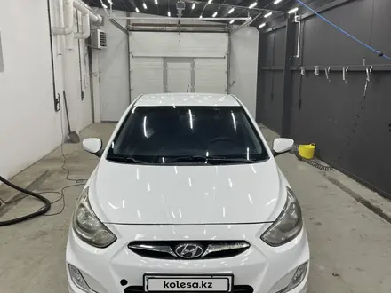 Hyundai Accent 2013 года за 2 950 000 тг. в Караганда – фото 2