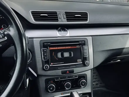 Volkswagen Passat 2013 года за 4 850 000 тг. в Алматы – фото 17