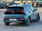 Hyundai Bayon 2023 года за 7 200 000 тг. в Караганда – фото 2