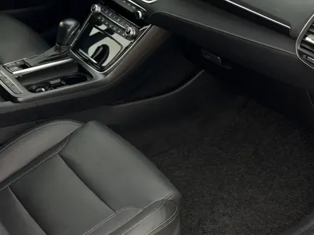 Hyundai Grandeur 2019 года за 11 299 000 тг. в Алматы – фото 38