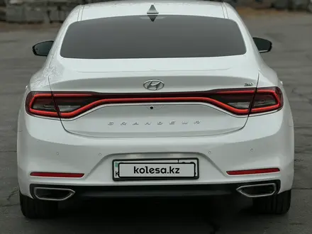 Hyundai Grandeur 2019 года за 11 299 000 тг. в Алматы – фото 22
