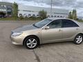 Toyota Camry 2004 годаүшін2 800 000 тг. в Актобе – фото 2