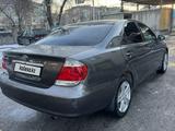 Toyota Camry 2005 года за 3 600 000 тг. в Сарыозек – фото 5
