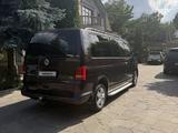 Volkswagen Caravelle 2015 года за 13 900 000 тг. в Алматы – фото 3