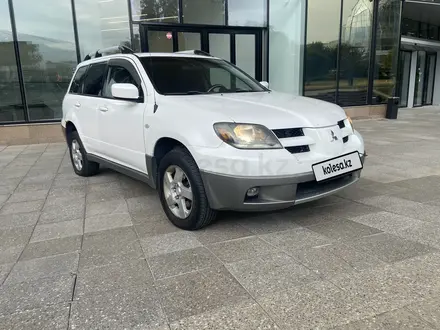 Mitsubishi Outlander 2003 года за 2 990 000 тг. в Алматы – фото 2