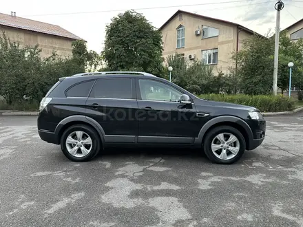 Chevrolet Captiva 2012 года за 5 200 000 тг. в Алматы – фото 4