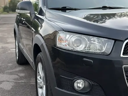 Chevrolet Captiva 2012 года за 5 200 000 тг. в Алматы – фото 10