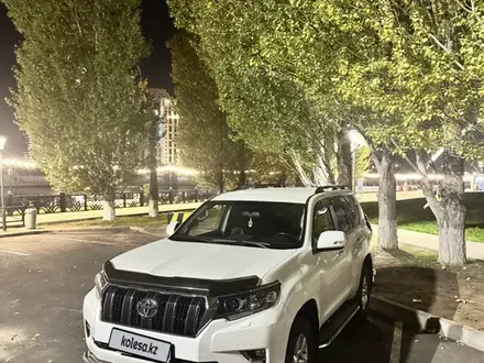 Toyota Land Cruiser Prado 2019 года за 23 800 000 тг. в Астана – фото 3