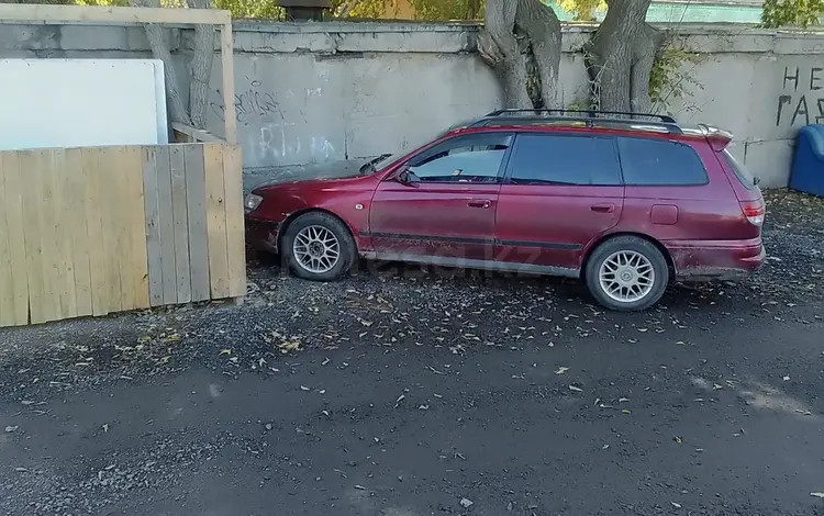 Toyota Caldina 1997 годаfor2 500 000 тг. в Павлодар