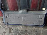 Обшивка крышки багажника за 15 000 тг. в Астана