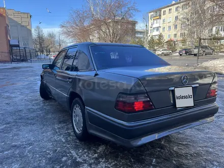 Mercedes-Benz E 300 1993 года за 1 300 000 тг. в Петропавловск – фото 5