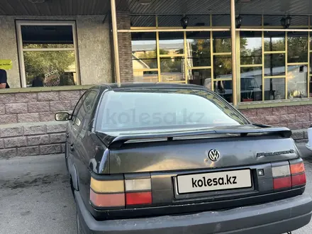 Volkswagen Passat 1991 года за 790 000 тг. в Алматы – фото 5