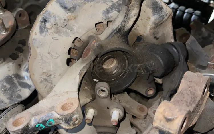 Камри 30 2.4 передняя цапфа за 24 563 тг. в Алматы