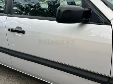 Volkswagen Passat 1996 года за 2 900 000 тг. в Шымкент – фото 37