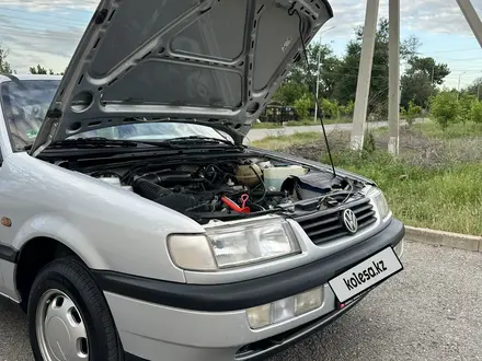 Volkswagen Passat 1996 года за 2 900 000 тг. в Шымкент – фото 45