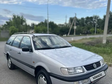 Volkswagen Passat 1996 года за 2 900 000 тг. в Шымкент – фото 68