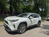 Toyota RAV4 2021 годаүшін17 900 000 тг. в Алматы – фото 3