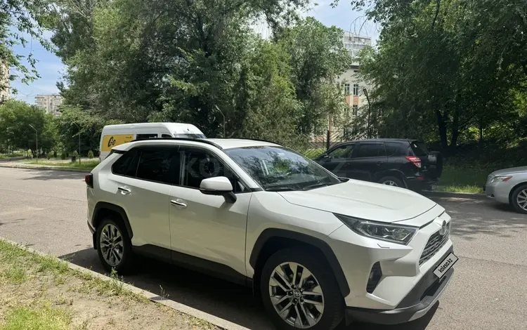 Toyota RAV4 2021 годаүшін17 900 000 тг. в Алматы