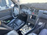 Mercedes-Benz E 320 1999 года за 3 400 000 тг. в Айтеке би – фото 4