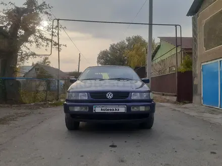 Volkswagen Passat 1994 года за 1 350 000 тг. в Тараз