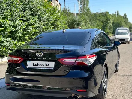 Toyota Camry 2021 года за 17 500 000 тг. в Астана – фото 5
