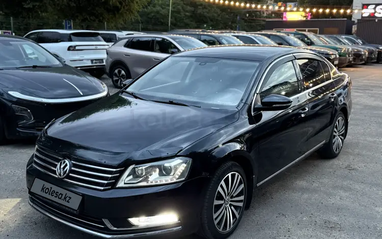 Volkswagen Passat 2013 годаүшін5 500 000 тг. в Алматы