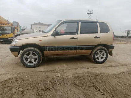 Chevrolet Niva 2004 года за 1 600 000 тг. в Атырау – фото 3