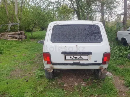 ВАЗ (Lada) Lada 2121 1999 года за 600 000 тг. в Шымкент – фото 2