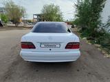 Mercedes-Benz E 220 2000 года за 2 750 000 тг. в Жезказган – фото 3