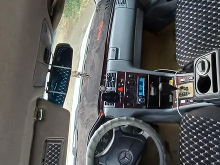 Mercedes-Benz E 220 2000 года за 2 300 000 тг. в Жезказган – фото 7