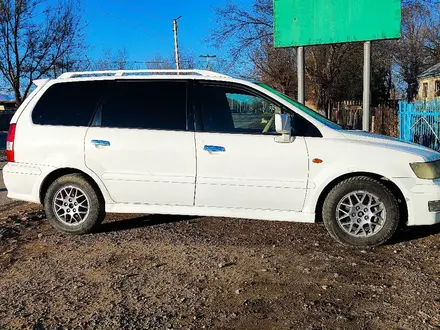 Mitsubishi Chariot 1999 года за 2 390 000 тг. в Тараз