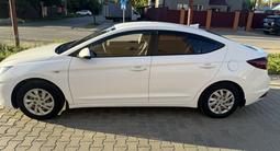 Hyundai Elantra 2019 годаүшін6 300 000 тг. в Уральск – фото 2